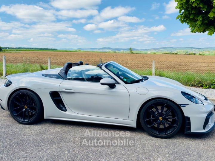 Porsche 718 Spyder Porsche 718 SPyder Gris Craie - Francais - PSE - Sport Chrono - Pack Carbone - Full PPF - 15k Kms- PDLS+ - BOSE - 2