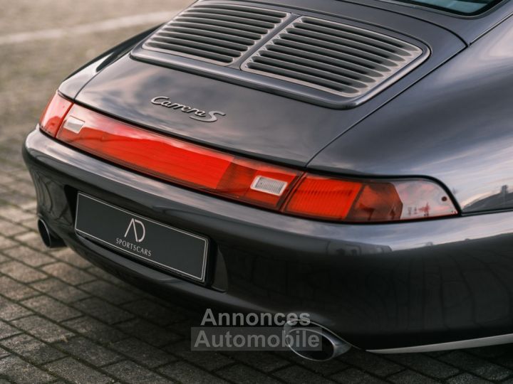 Porsche 911 / 993 Carrera - 12