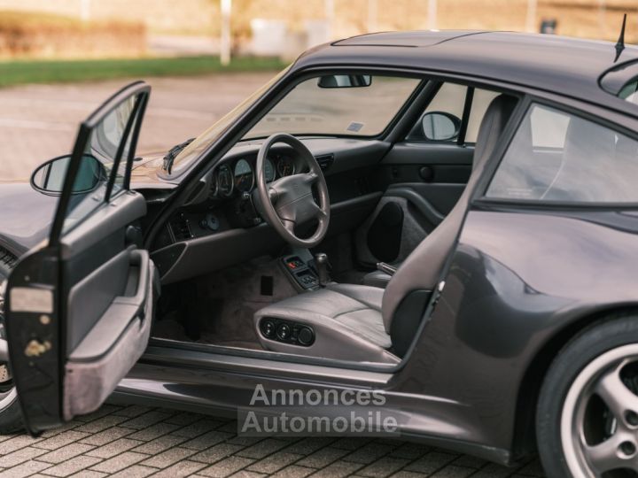 Porsche 911 / 993 Carrera - 17