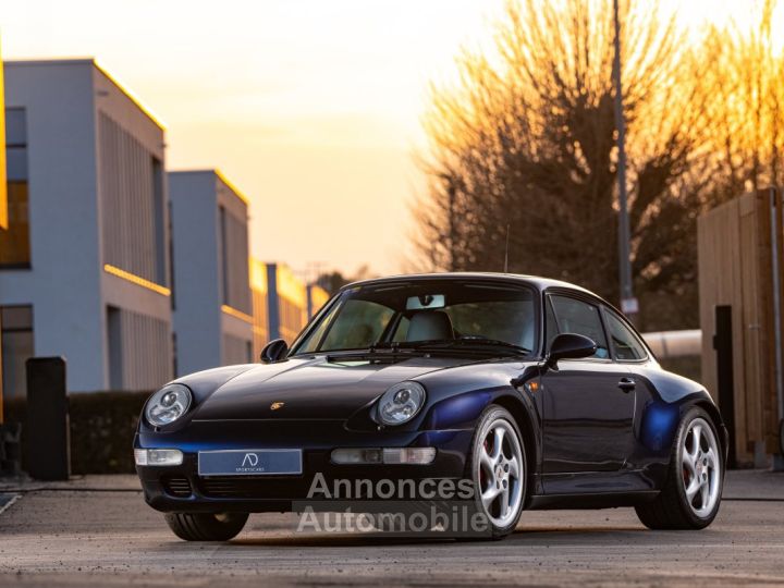 Porsche 911 / 993 Carrera - 1