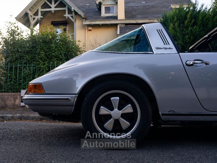 Porsche 911 1973 – Porsche 911 2.4L T Targa - 22