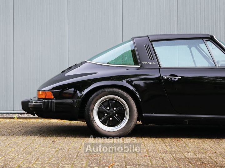 Porsche 911 2.7S Targa 2.7L Flat Six producing 165 bhp - 13