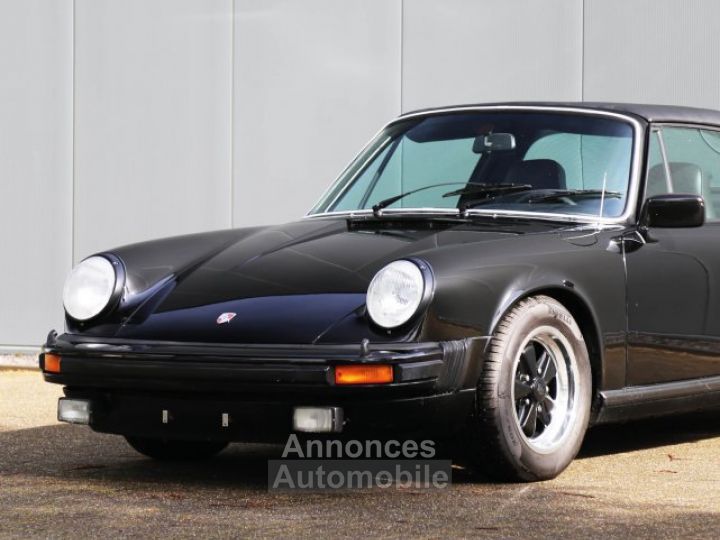 Porsche 911 2.7S Targa 2.7L Flat Six producing 165 bhp - 26