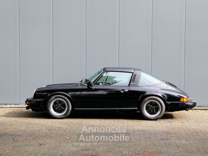 Porsche 911 2.7S Targa 2.7L Flat Six producing 165 bhp - 30