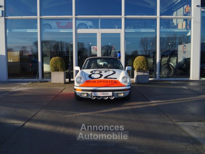 Porsche 911 3.0 SC Targa Rijkspolitie “Alex 82” - 7