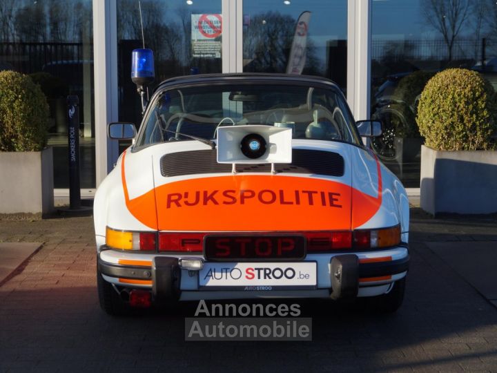 Porsche 911 3.0 SC Targa Rijkspolitie “Alex 82” - 12