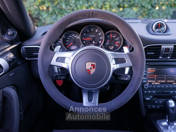 Porsche 911 911 Carrera 4 GTS Type 997 Phase 2 PDK - Echappement Sport - Toit Ouvrant - Sièges Chauffants - Volant Alcantara - Carnet Complet - Pack Chrono - Cuir - 17