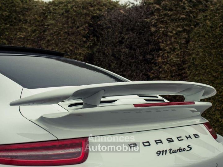 Porsche 911 991 TURBO S - 17