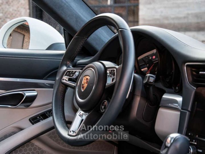 Porsche 911 991.2 CARRERA COUPÉ PDK BI-COLOR BELGIAN - 48