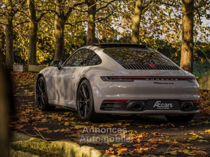 Porsche 911 992 4S - 4