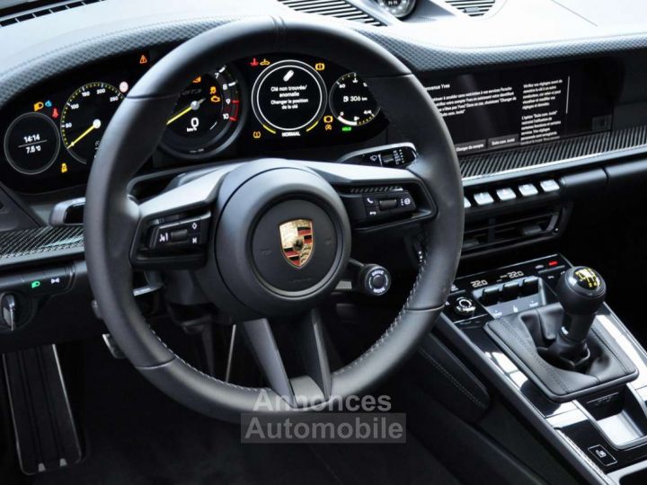 Porsche 911 992 GT3 Touring 4.0 510cv - 12