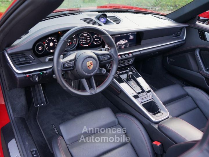 Porsche 911 992 TARGA 4 3.0L 385 CH PDK - Echappement Sport - BOSE - Jantes RS - Carbone - SportDesign - PDLS+ - Sièges 18 positions - 9