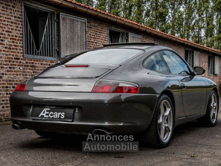 Porsche 911 996 CARRERA 4 - 8