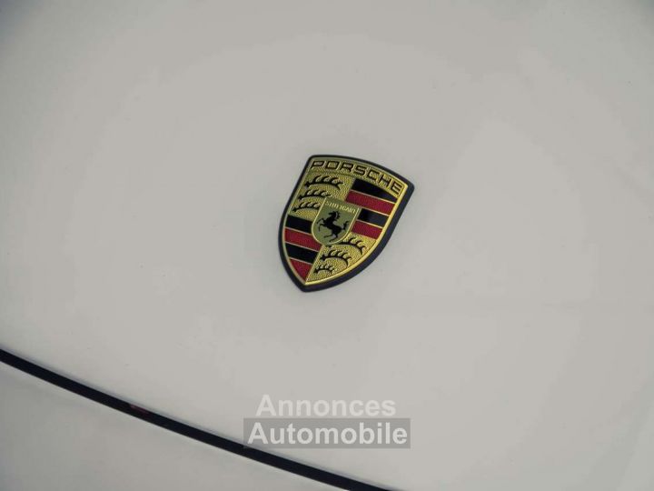 Porsche 911 997 CARRERA GTS - 9