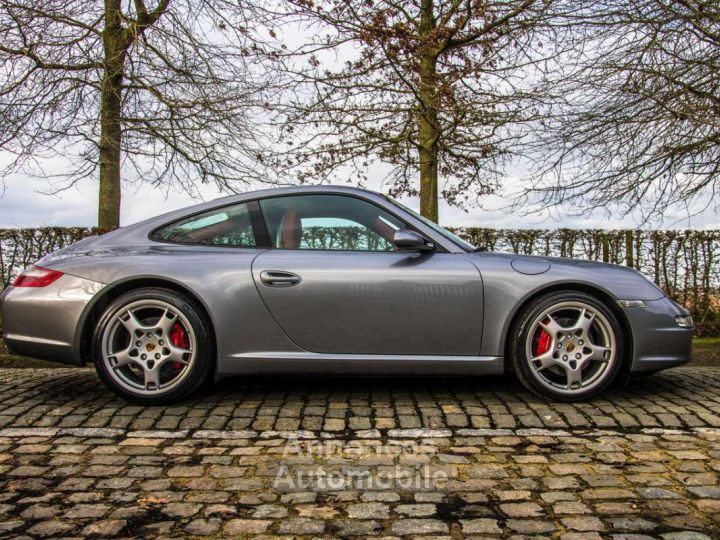 Porsche 911 997 CARRERA S - 5