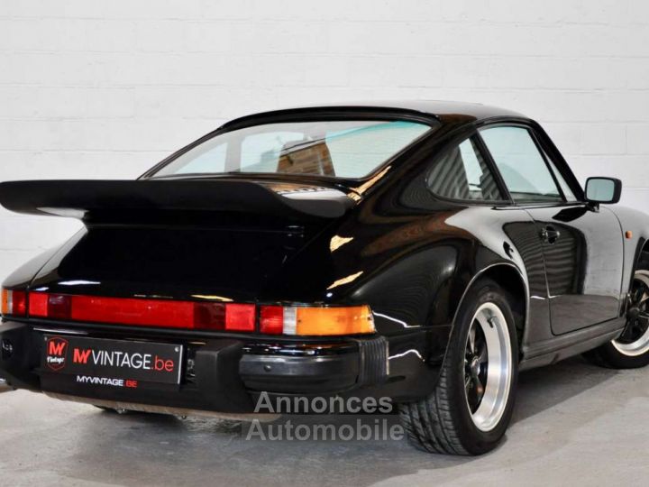 Porsche 911 Carrera 3.2 231cv - 2