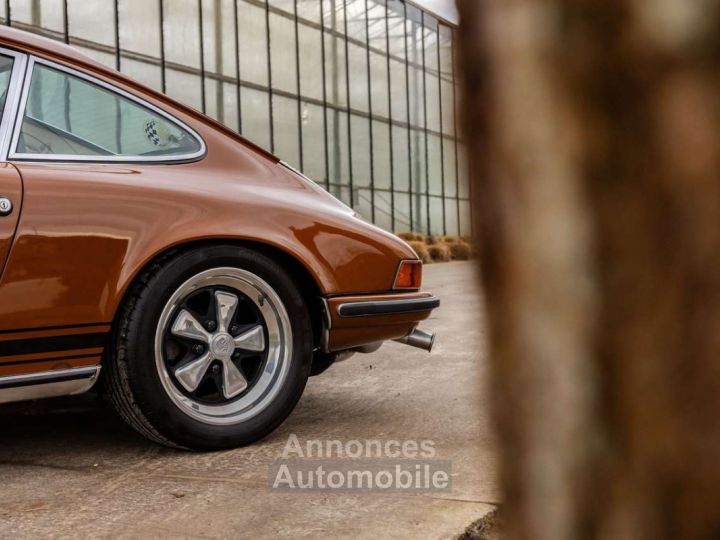 Porsche 911 E MANUAL MATCHING NUMBERS COLLECTORS ITEM - 7