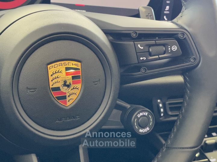 Porsche 911 PORSCHE 911 (992) TARGA 3.0 385 4 - 24