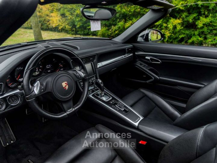 Porsche 911 Targa Carrera 4 PDK - 7