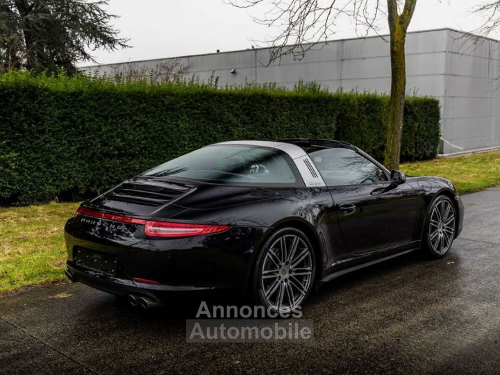 Porsche 911 Targa Carrera 4 PDK - 10