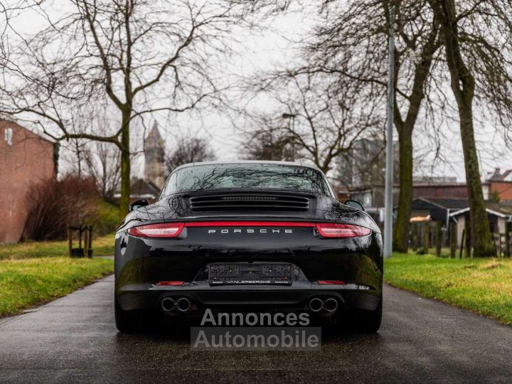 Porsche 911 Targa Carrera 4 PDK - 22