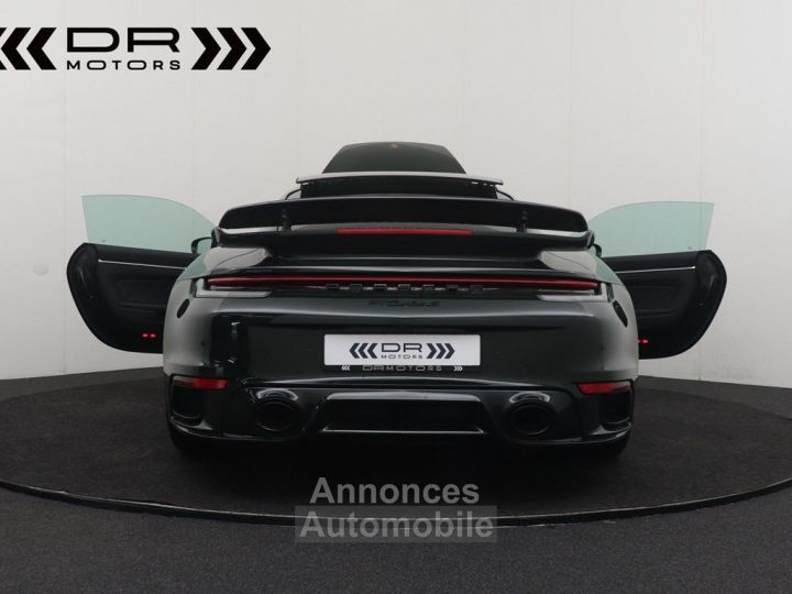 Porsche 911 TURBO S - PAINT TO SAMPLE BREWSTER GREEN- Sport Design PANODAK MATRIX LED - 20