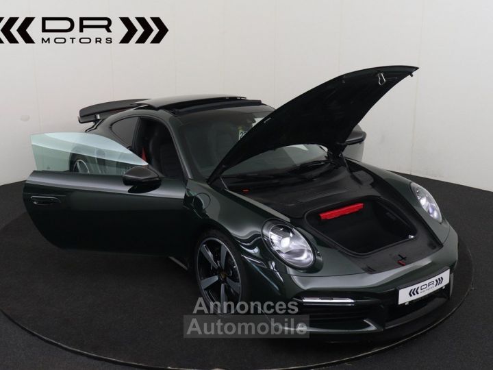 Porsche 911 TURBO S - PAINT TO SAMPLE BREWSTER GREEN- Sport Design PANODAK MATRIX LED - 24