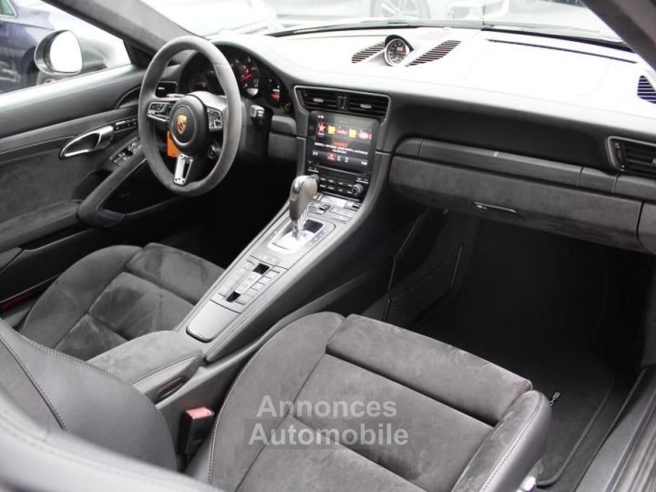 Porsche 911 TYPE 991 PHASE 2 (991) (2) CARRERA 4 GTS PDK - 3