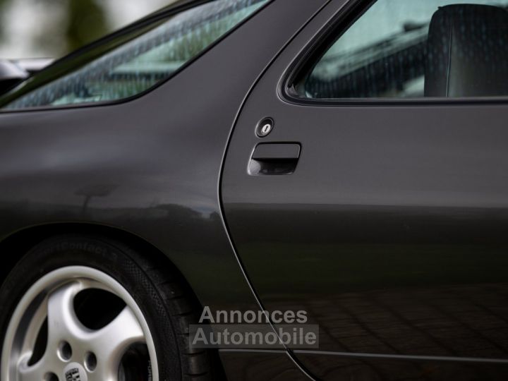 Porsche 928 - 25