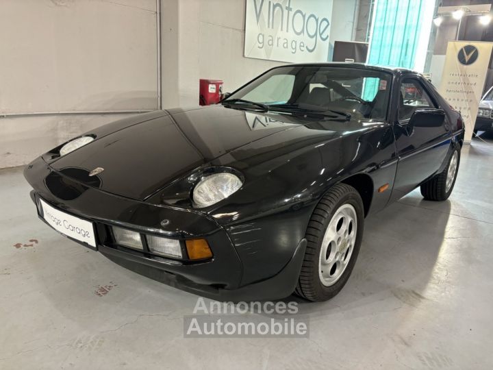 Porsche 928 - 2