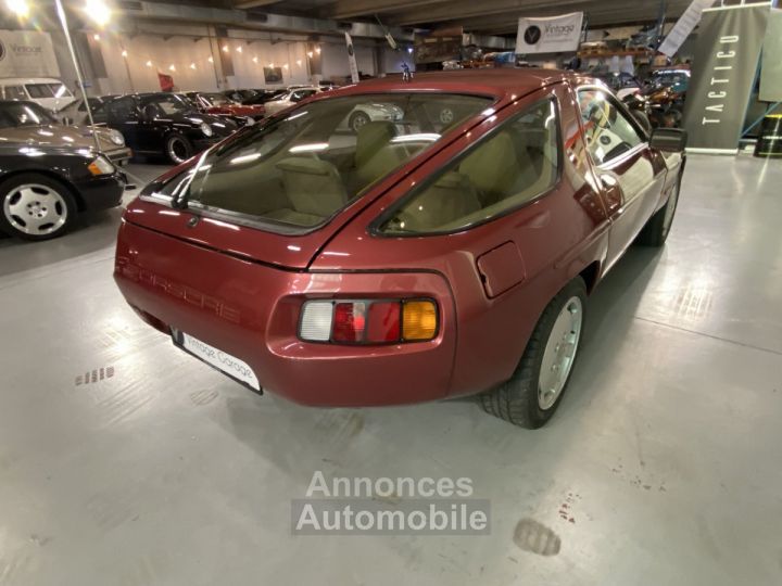 Porsche 928 - 15