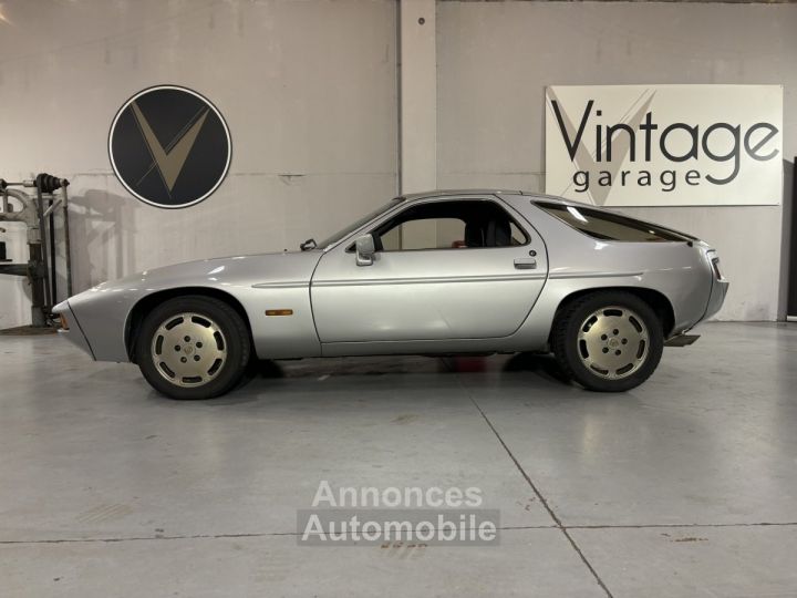 Porsche 928 - 13