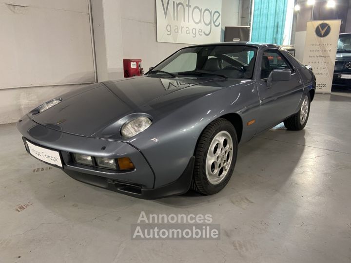 Porsche 928 S - 2