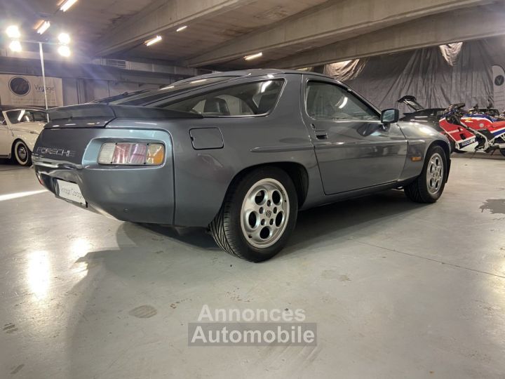 Porsche 928 S - 20