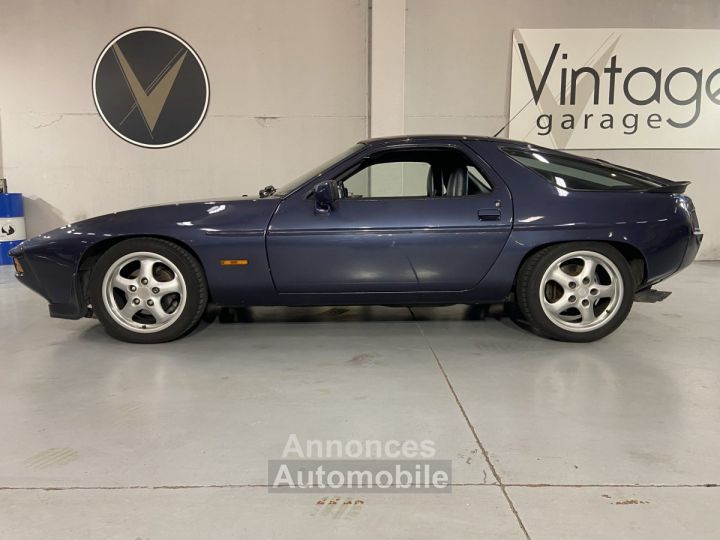 Porsche 928 S - 13