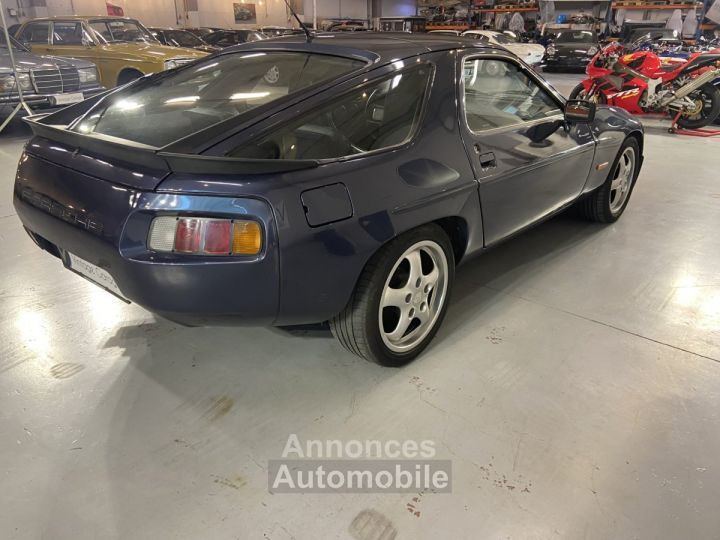 Porsche 928 S - 19