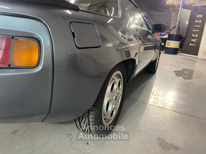 Porsche 928 S2 Manueel - 13