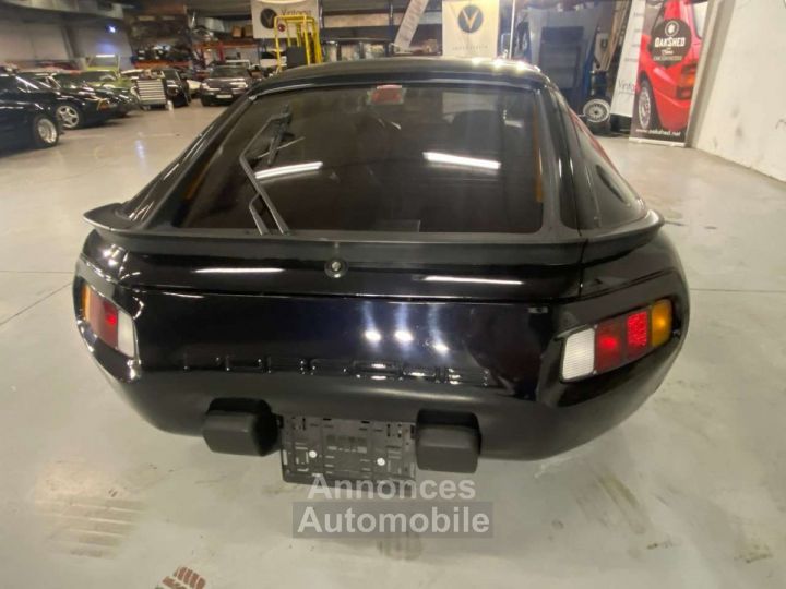 Porsche 928 S3 - 15