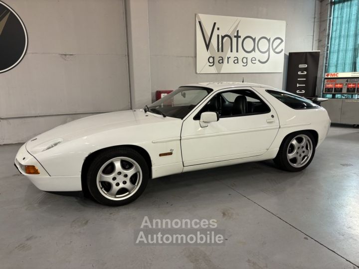 Porsche 928 S4 - 11