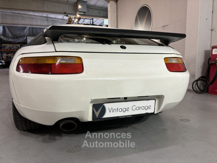 Porsche 928 S4 - 17