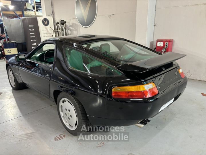 Porsche 928 S4 - 14