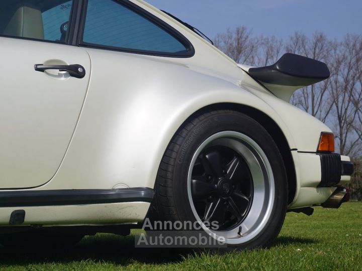 Porsche 930 Turbo - 1983 - 24