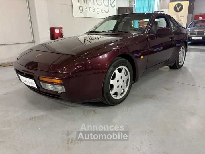 Porsche 944 S2 - 2