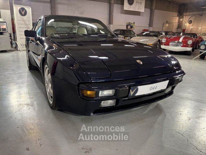 Porsche 944 Targa - 7