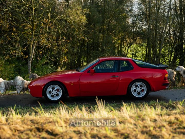 Porsche 944 Turbo - 5