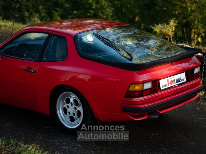 Porsche 944 Turbo - 7