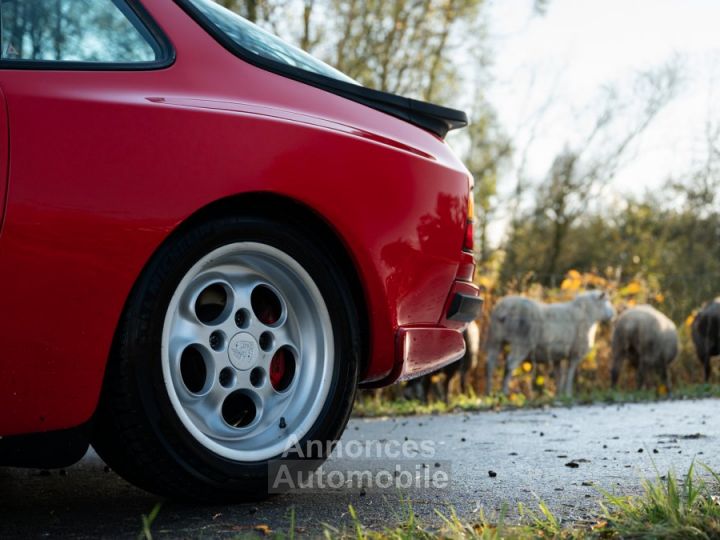 Porsche 944 Turbo - 10