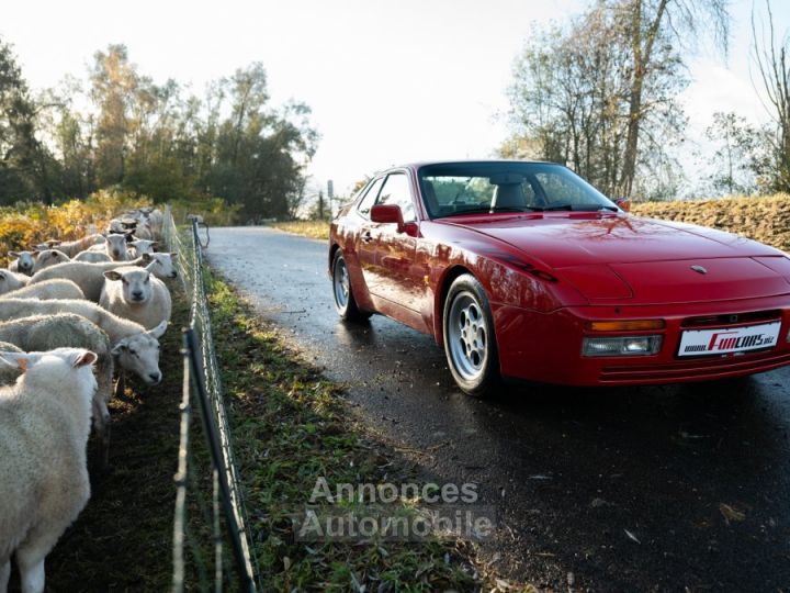 Porsche 944 Turbo - 14