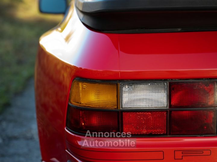 Porsche 944 Turbo - 19