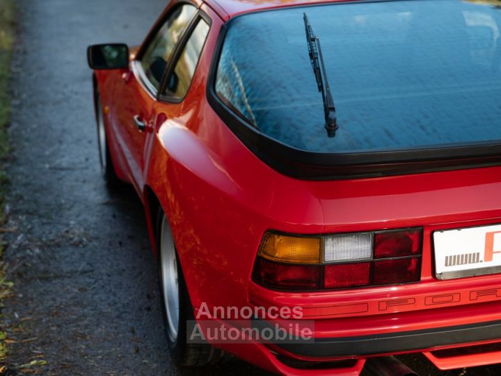 Porsche 944 Turbo - 21